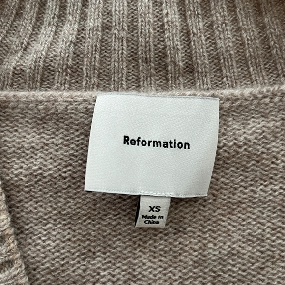 Reformation Jadey cashmere oversize sweater - Picture 4 of 4